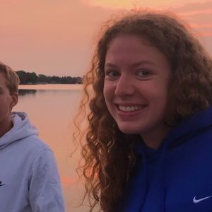 Meet your Posher, Dana